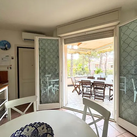 Cv022 - Cervia, Trilocale Con Patio, Terrazzo E Mansarda アパート *